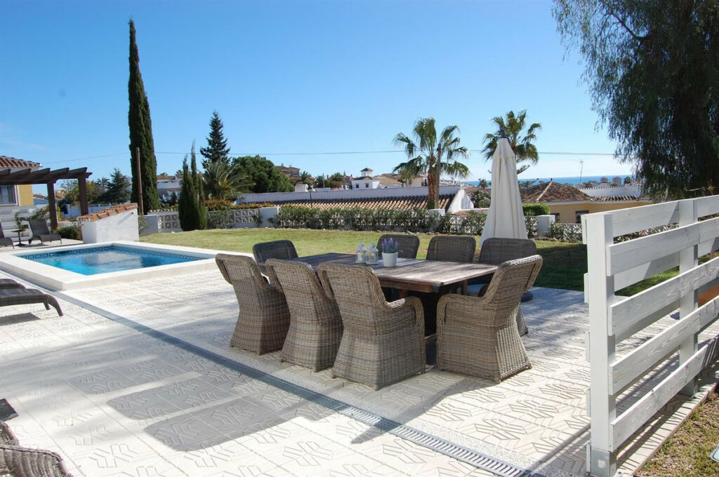 Detached Villa Mijas Costa Málaga - image 2