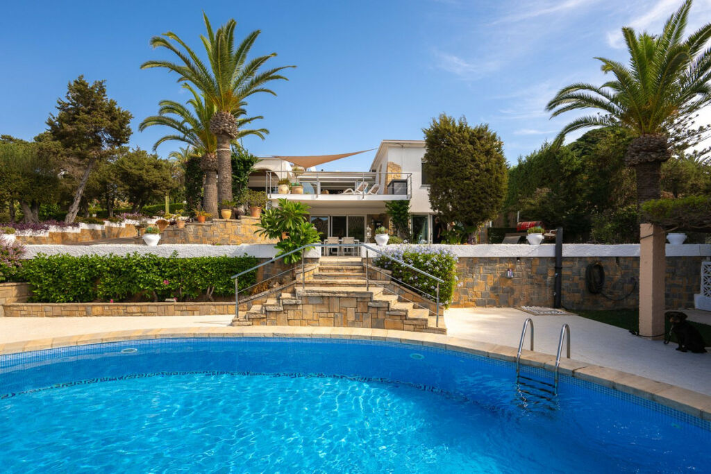 Detached Villa Marbesa Málaga - image 2