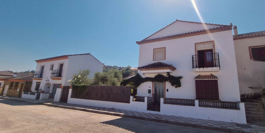 Detached Villa Cortes de la Frontera Málaga - image 2