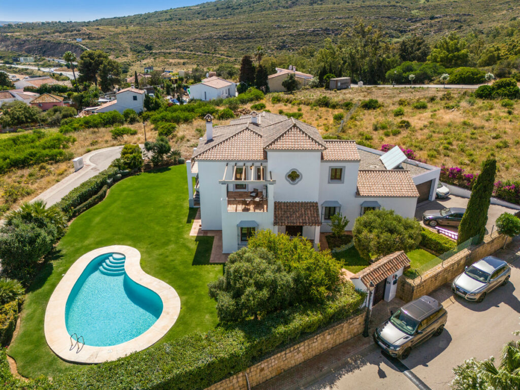 Detached Villa Sotogrande Cádiz - image 2