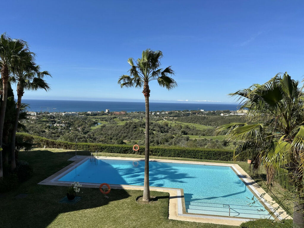 Penthouse El Rosario Málaga - image 2