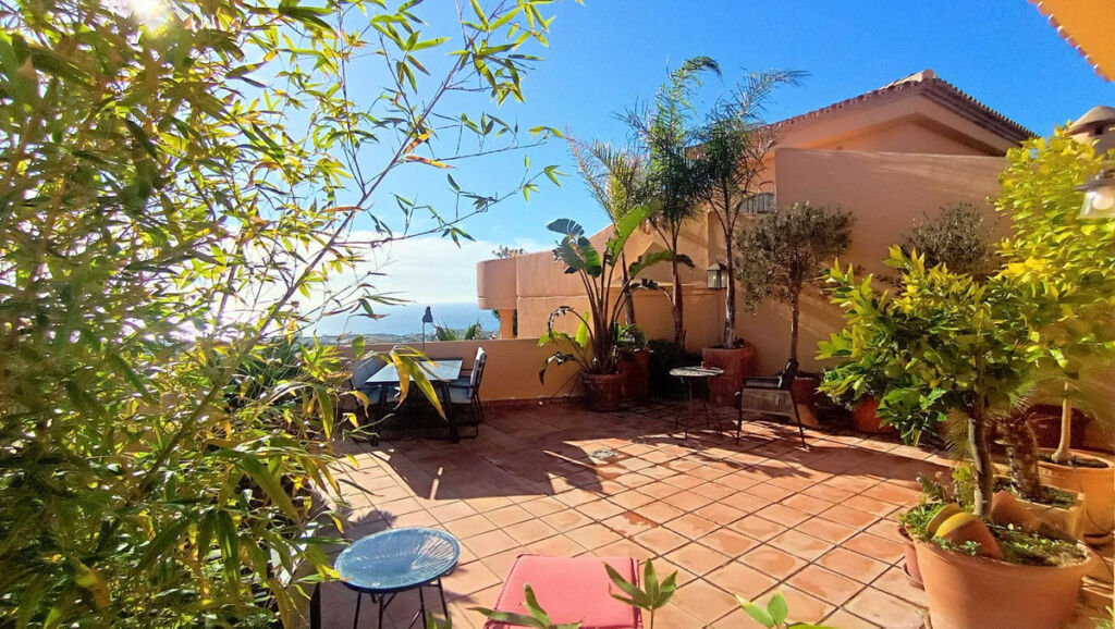 Penthouse Duplex Calahonda Málaga - image 2