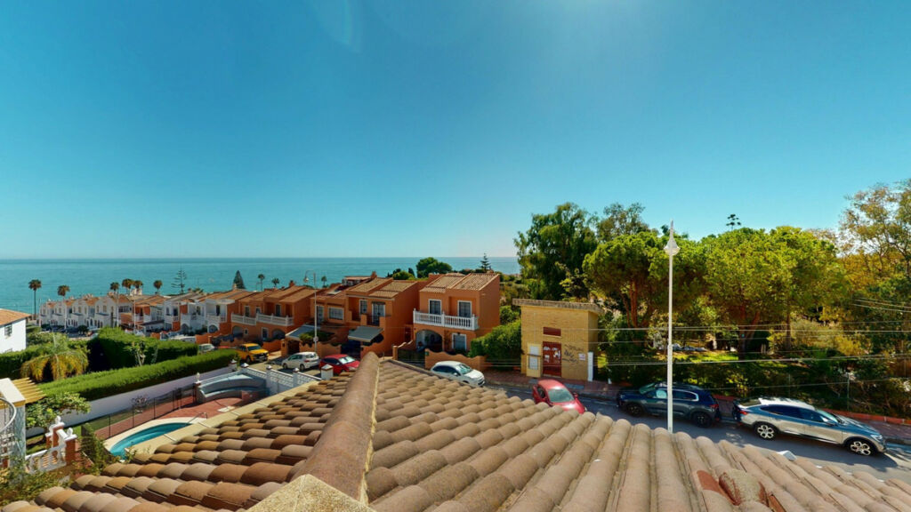 Detached Villa Chilches Málaga - image 2