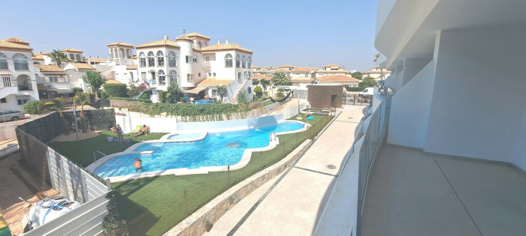 Ground Floor Apartment Playa Flamenca Alicante - image 2