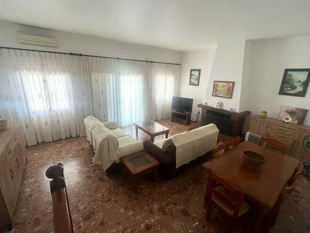 Townhouse Pueblo Nuevo de Guadiaro Cádiz - image 2