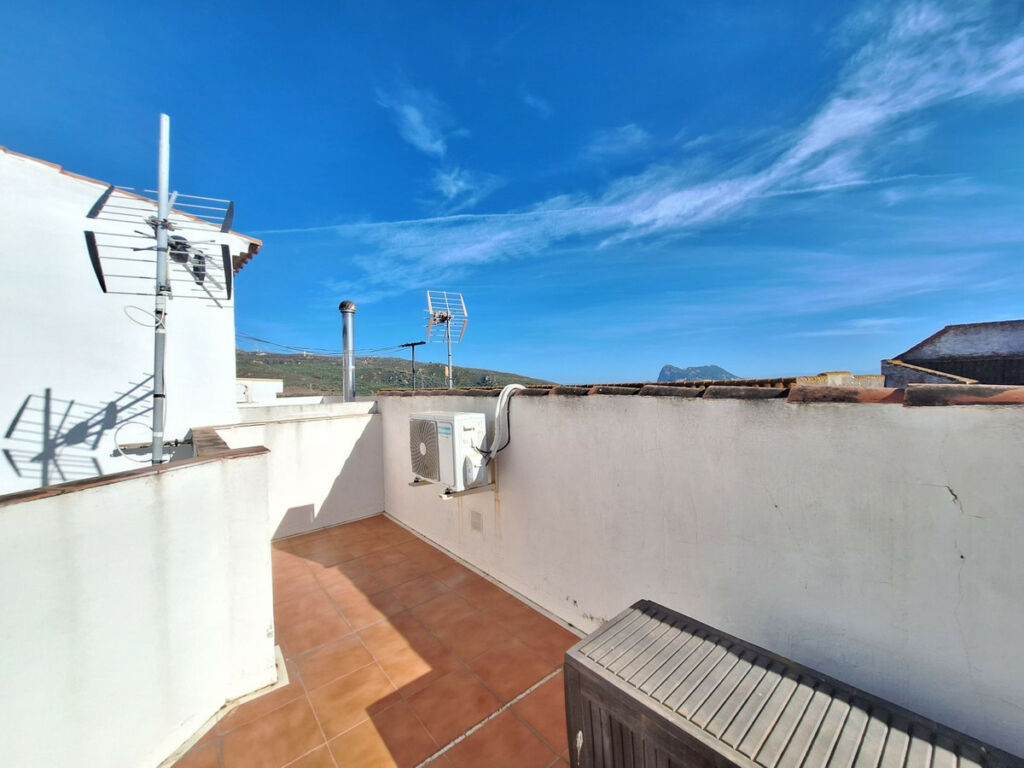 Semi-Detached House San Roque Cádiz - image 2