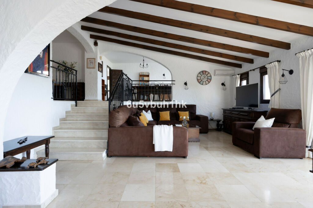 Detached Villa Torremuelle Málaga - image 3