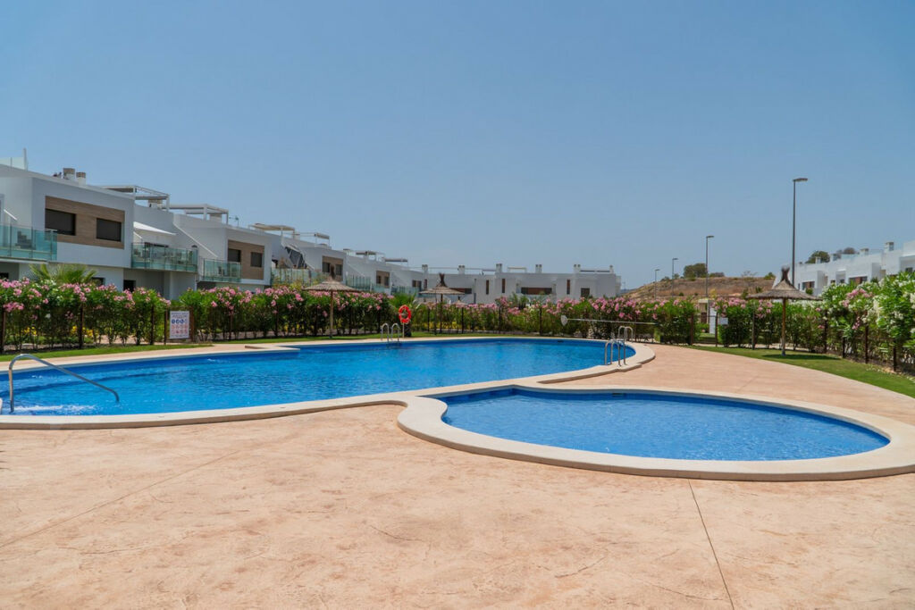 Middle Floor Apartment Vista Bella Golf Alicante - image 2