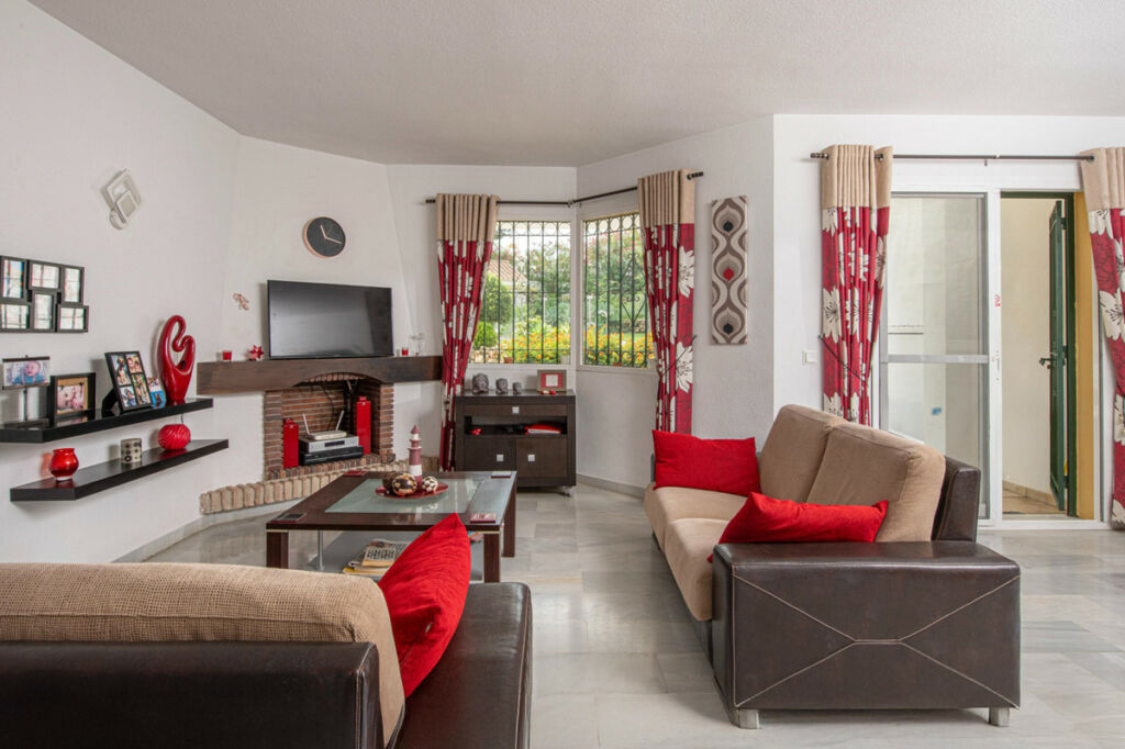 Ground Floor Apartment Calahonda Málaga - image 2