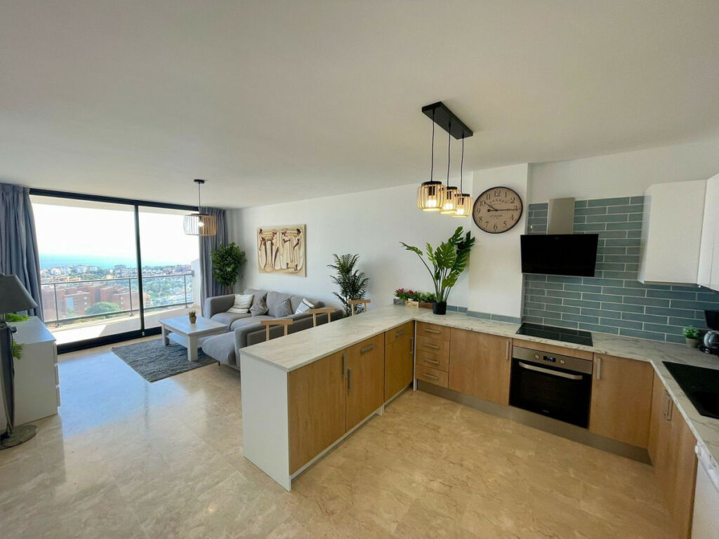 Middle Floor Apartment Riviera del Sol Málaga - image 2