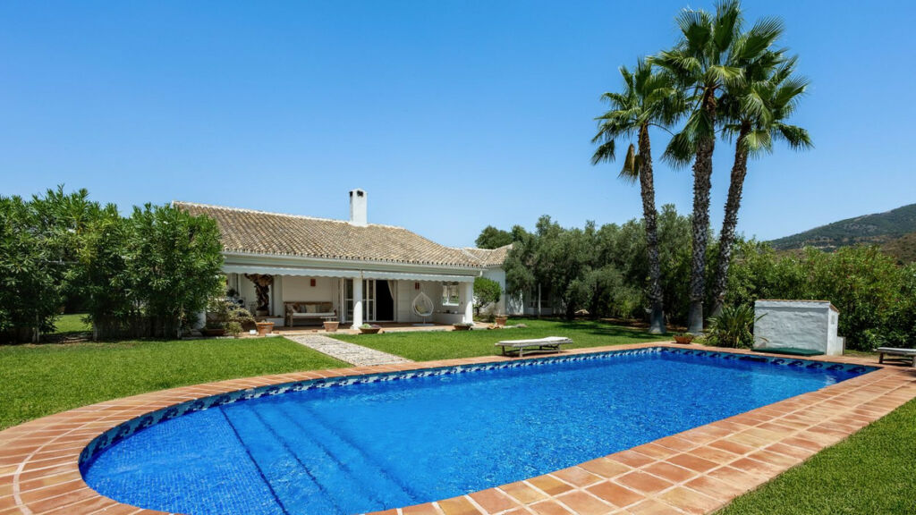 Detached Villa Mijas Málaga - image 2