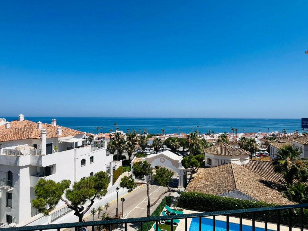 Penthouse Manilva Málaga - image 2