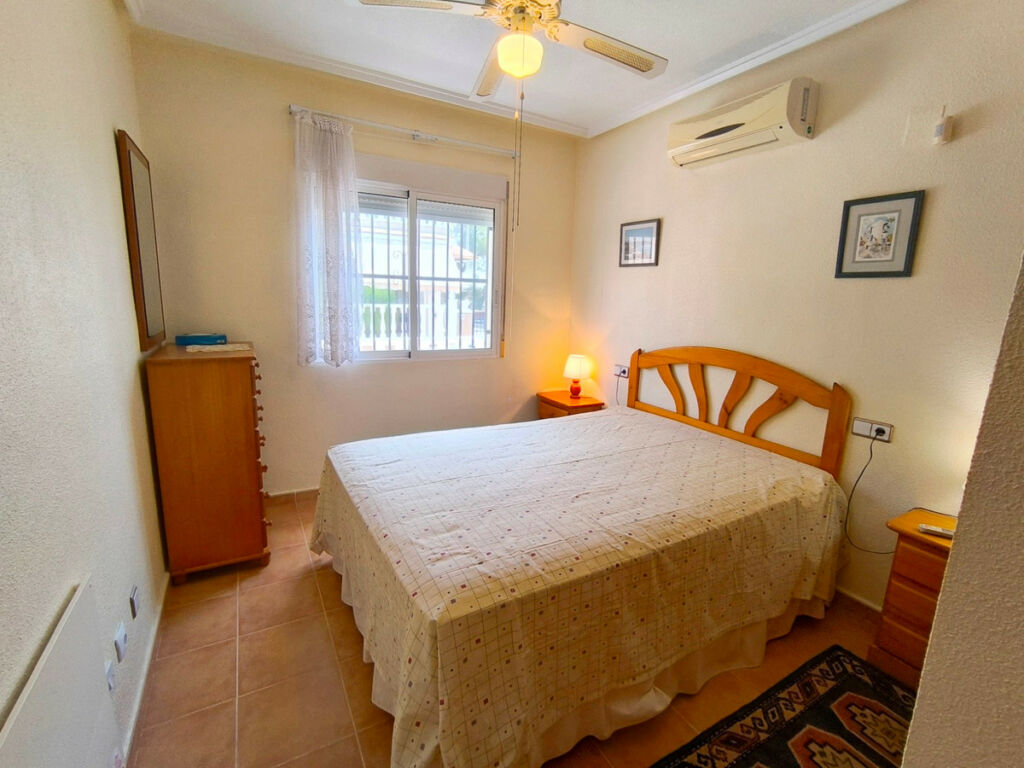 Detached Villa Algorfa Alicante - image 2