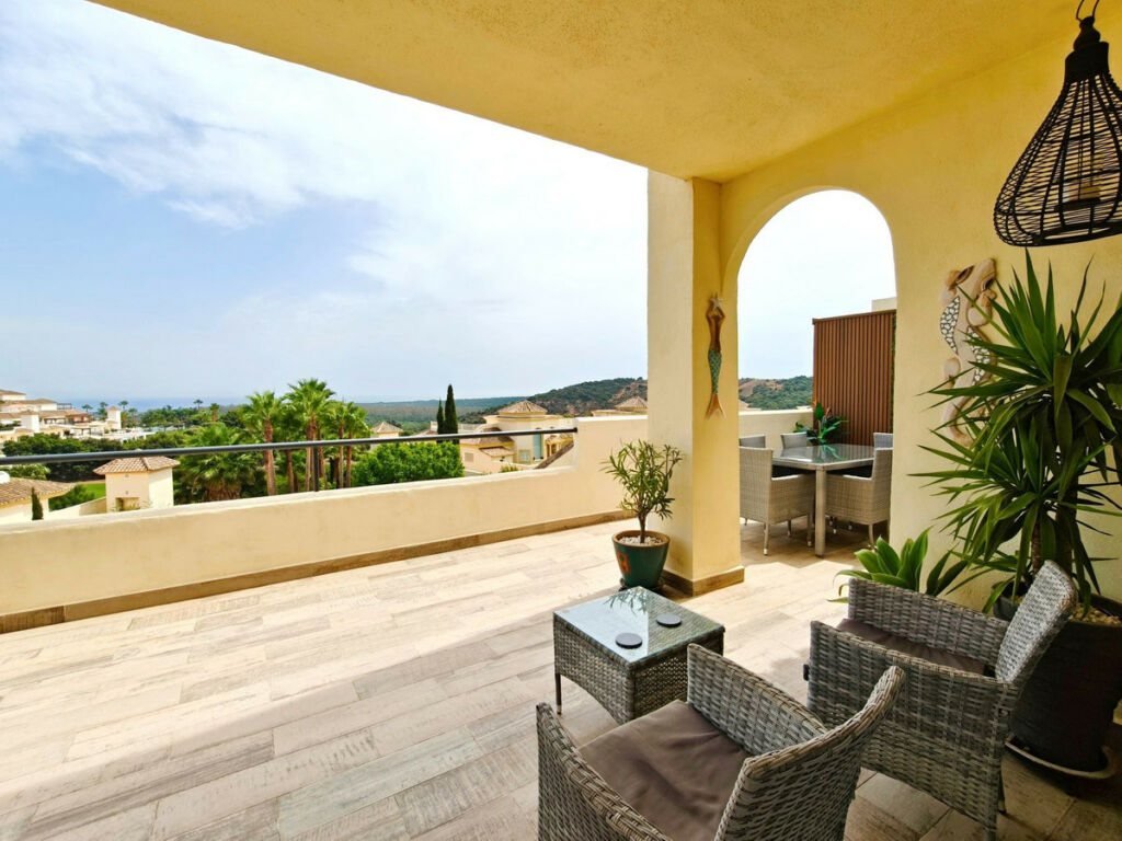 Penthouse Duplex San Roque Club Cádiz - image 2