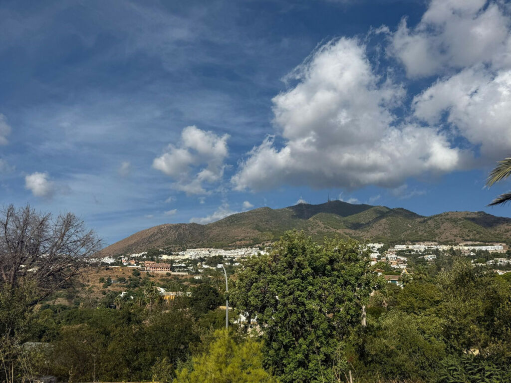 Residential Plot Benalmadena Málaga - image 2