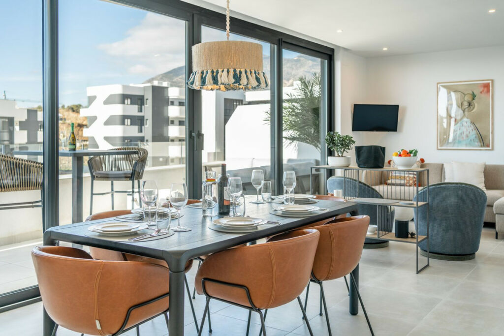 Top Floor Apartment Higueron Málaga - image 2