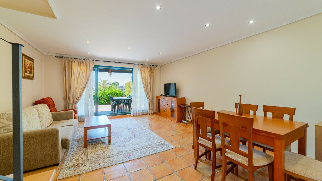 Townhouse Finestrat Alicante - image 4