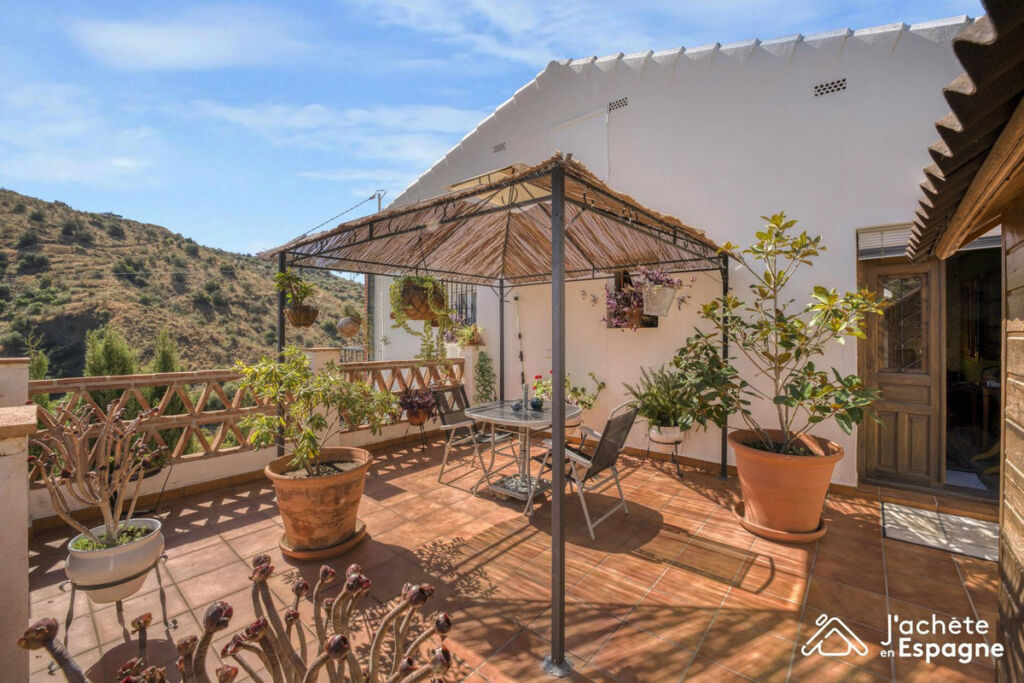 Detached Villa Canillas de Aceituno Málaga - image 2