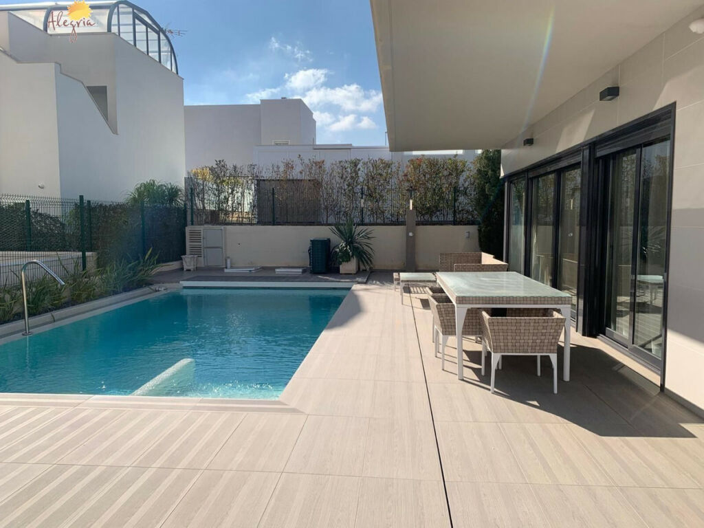 Bungalow Orihuela Costa Alicante - image 2