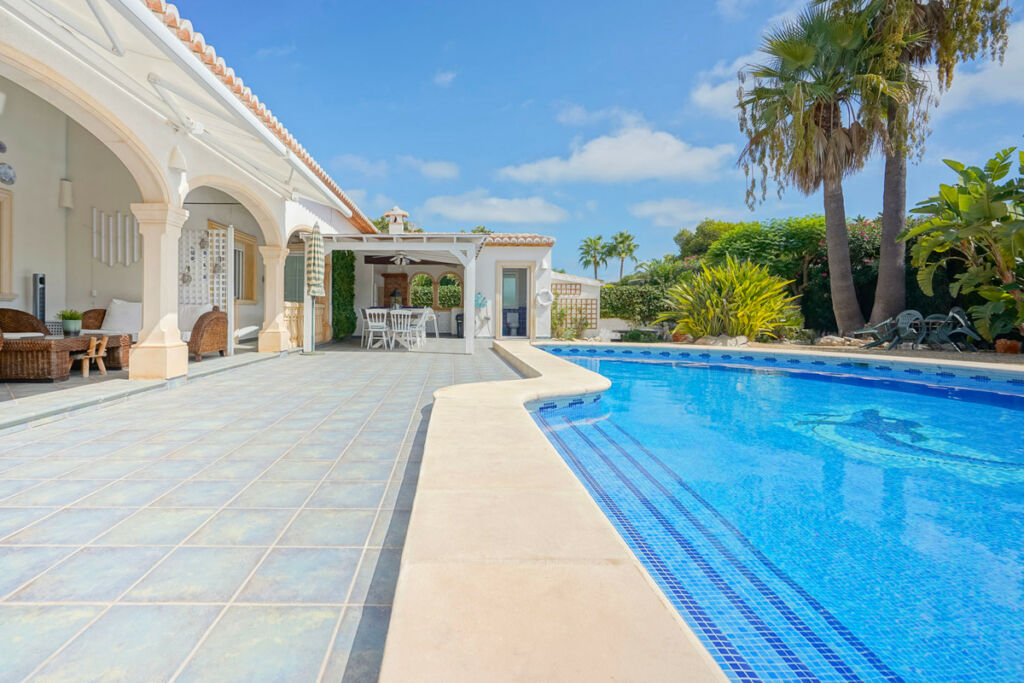 Detached Villa Javea Alicante - image 2
