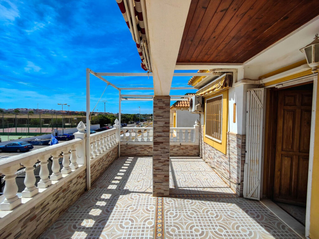 Top Floor Apartment El Acequion Alicante - image 2