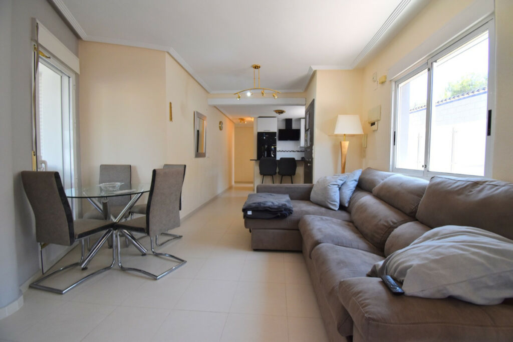 Ground Floor Apartment Villamartin Alicante - image 2