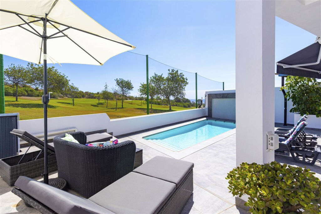 Semi-Detached House Estepona Málaga - image 2