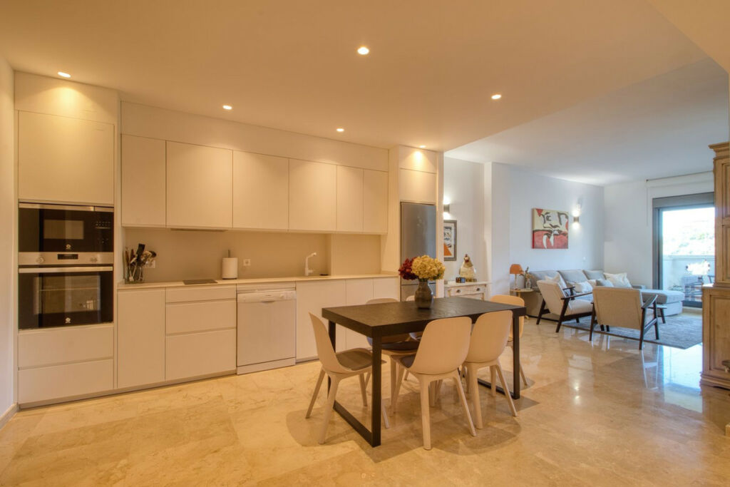 Ground Floor Apartment Manilva Málaga - image 2