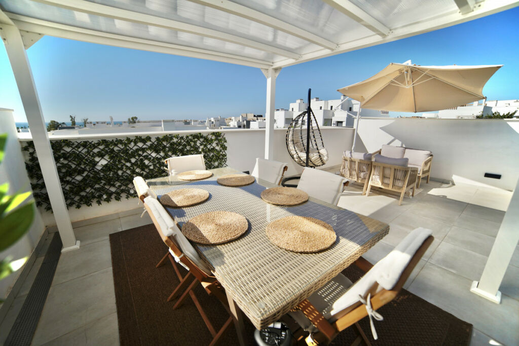 Townhouse Estepona Málaga - image 2