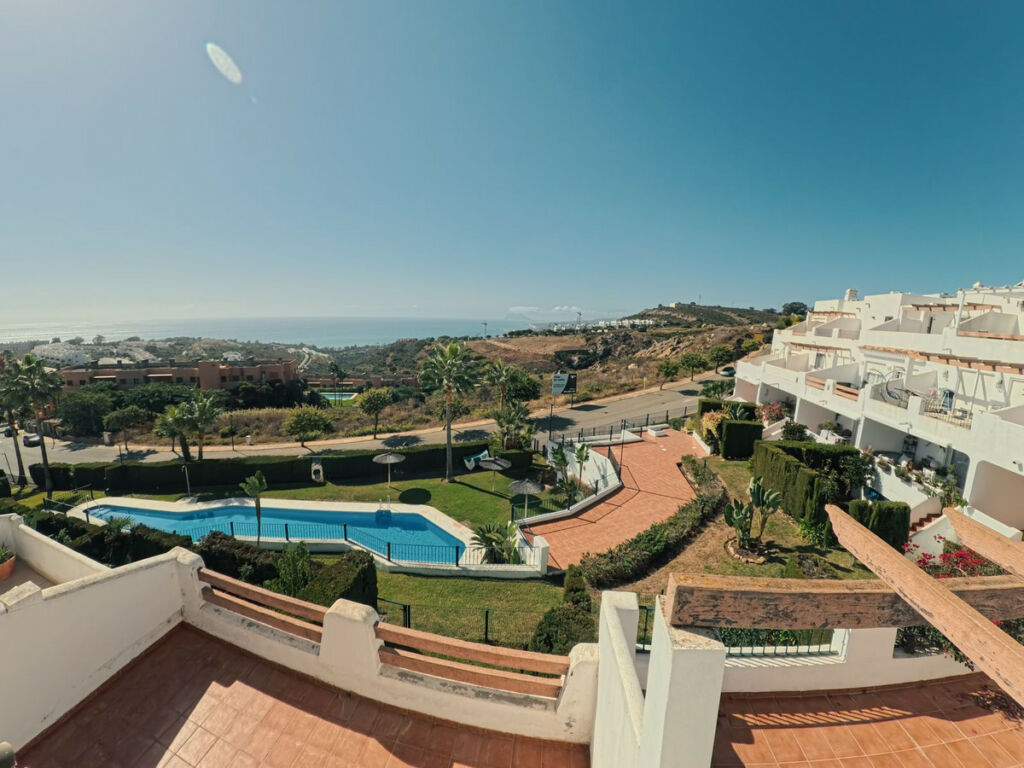 Townhouse Manilva Málaga - image 2