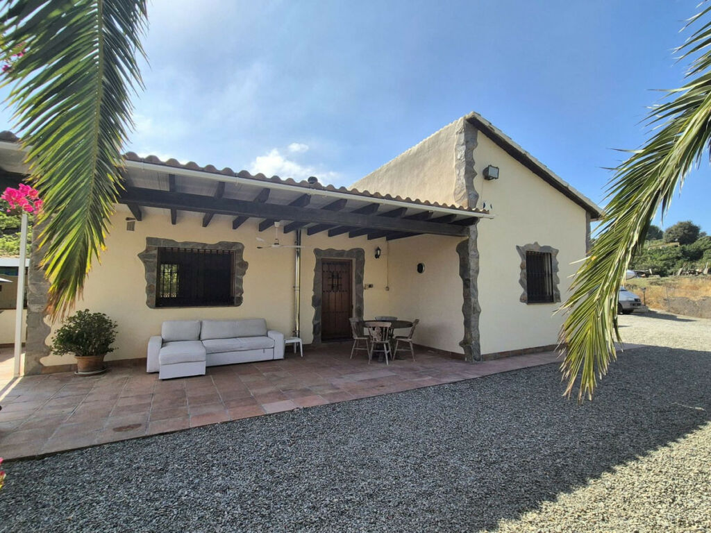 Detached Villa Coín Málaga - image 2