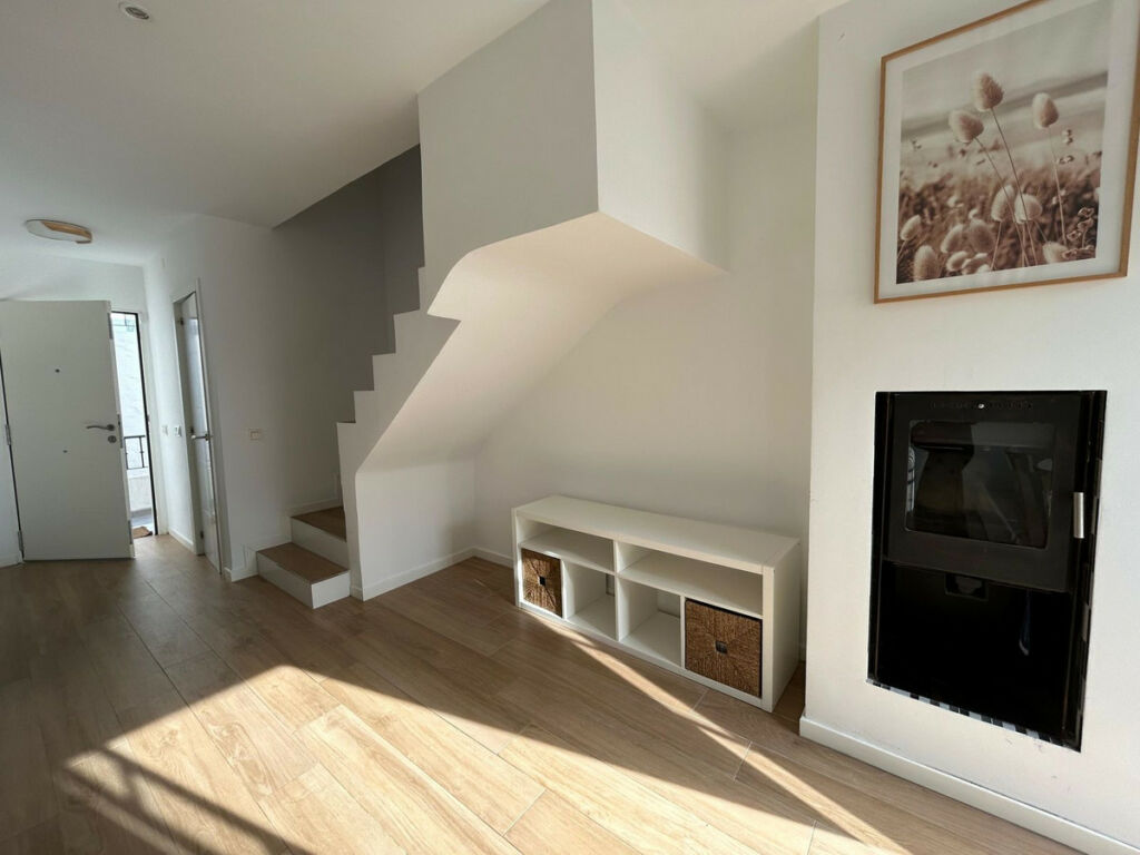 Townhouse Torrequebrada Málaga - image 2