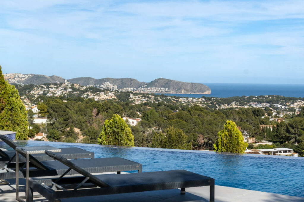 Detached Villa Benissa Alicante - image 2