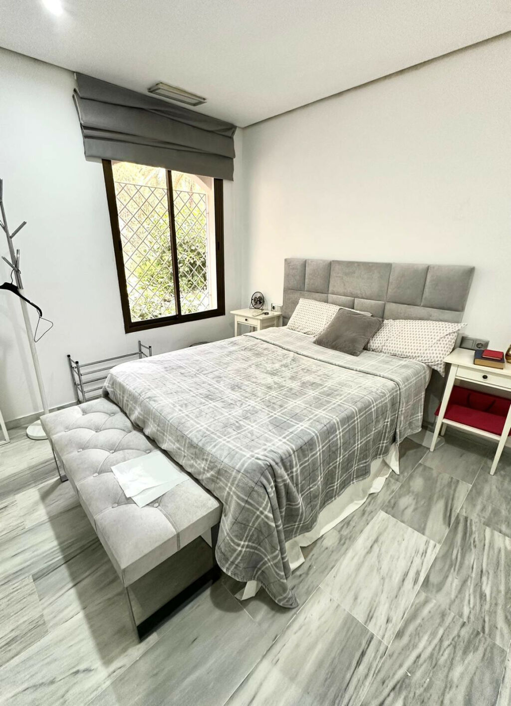 Middle Floor Apartment Marbella Málaga - image 2