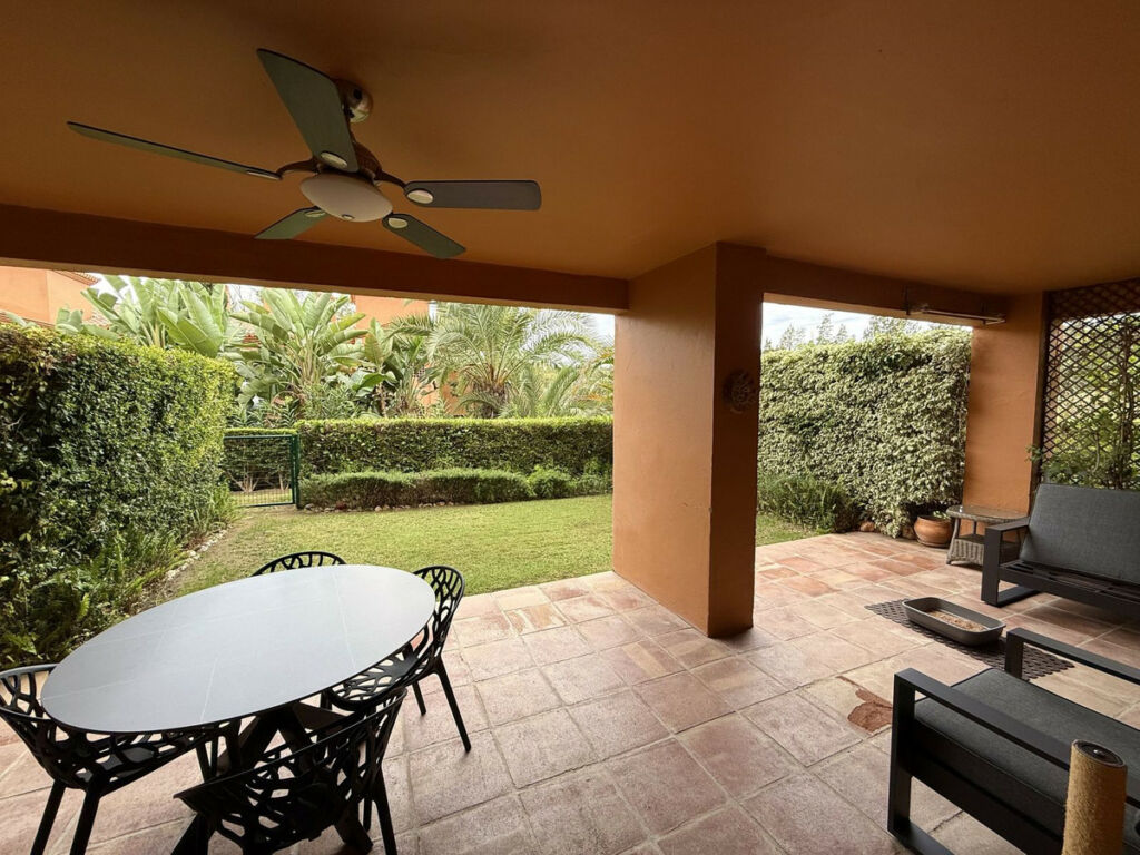 Ground Floor Apartment Atalaya Málaga - image 4