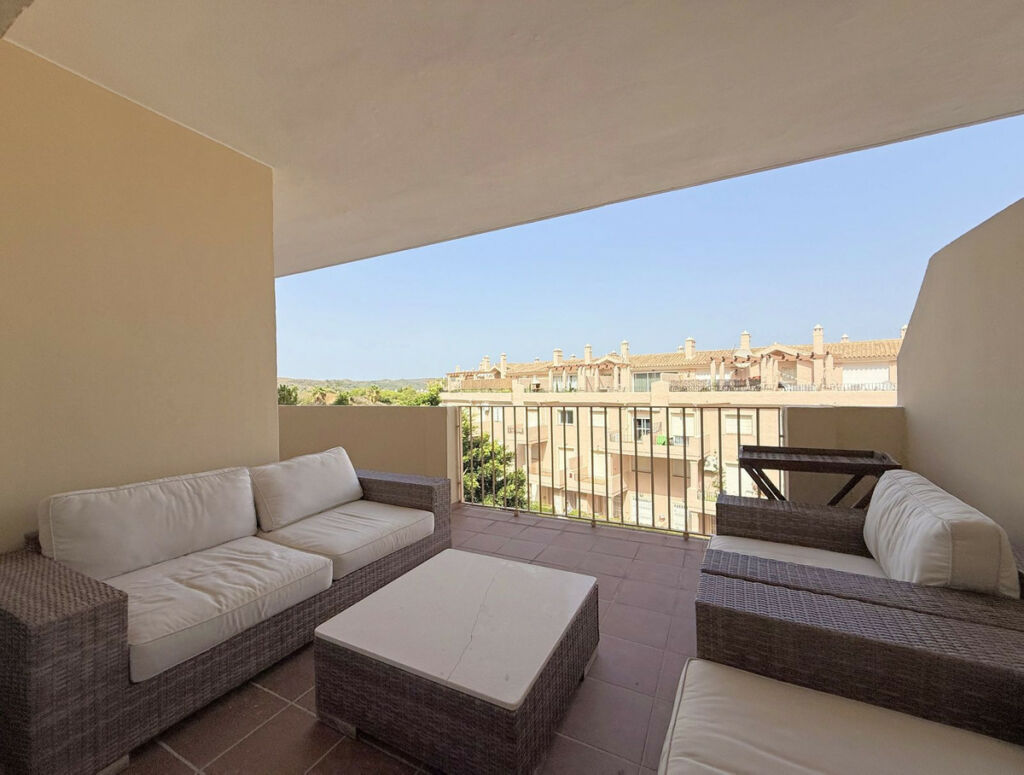 Ground Floor Apartment La Duquesa Málaga - image 2