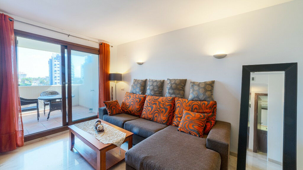 Middle Floor Apartment Punta Prima Alicante - image 2