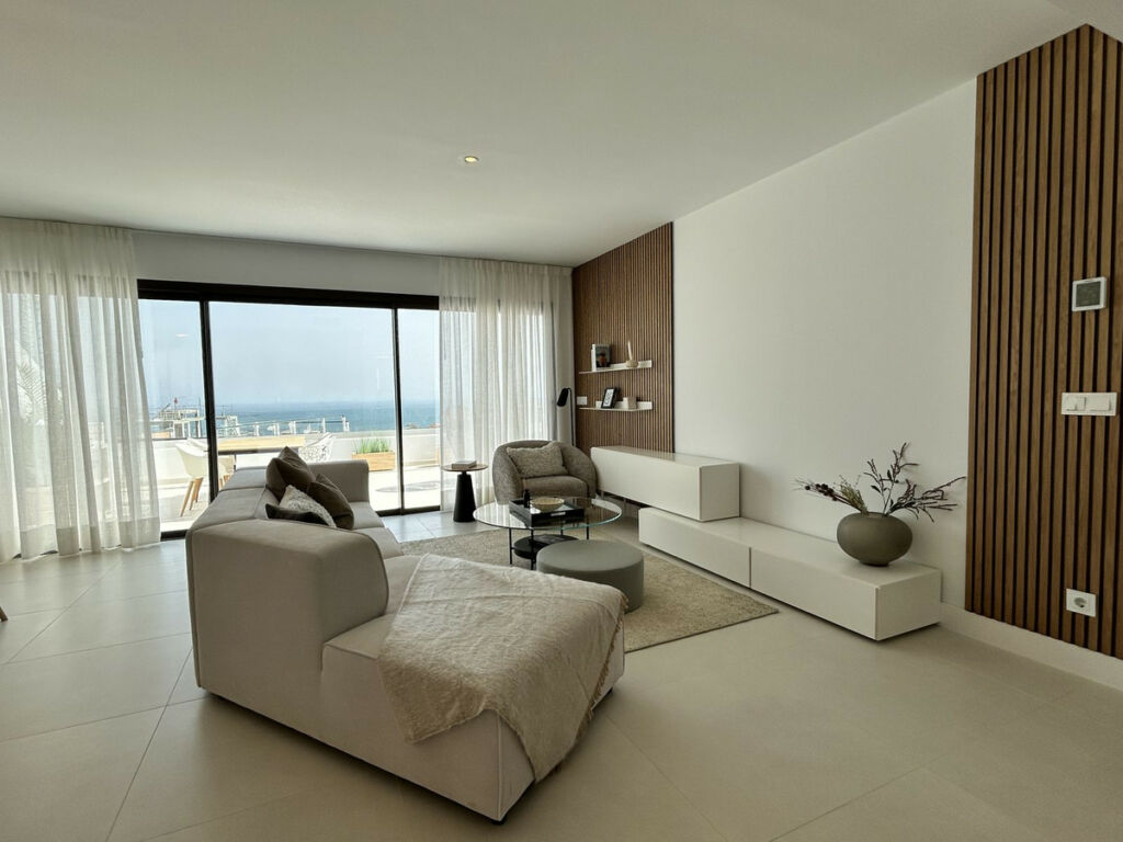Penthouse Fuengirola Málaga - image 2