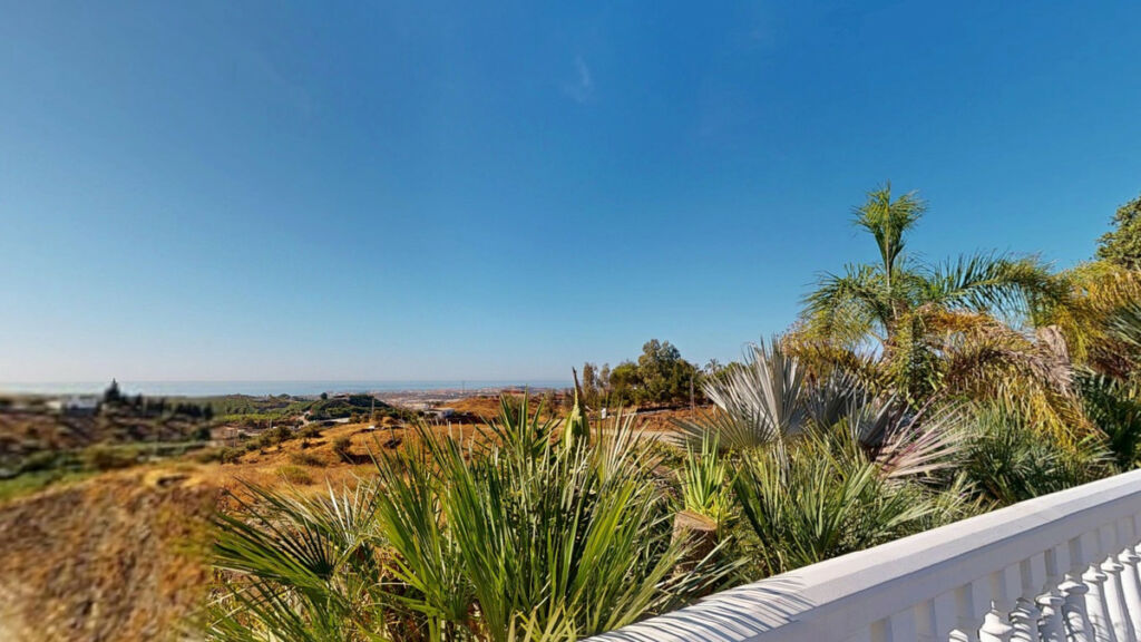Detached Villa Vélez-Málaga Málaga - image 3