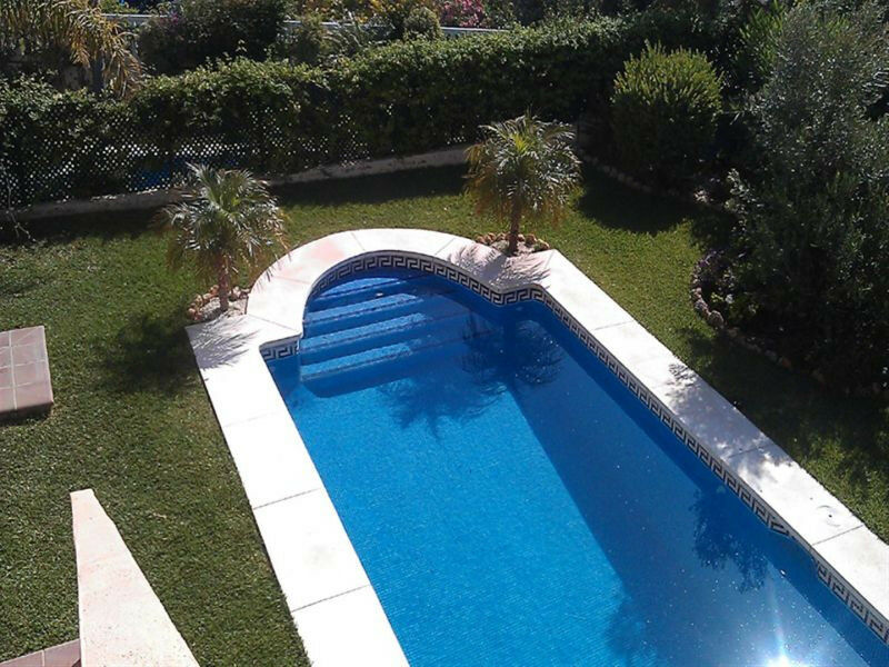Detached Villa Riviera del Sol Málaga - image 2