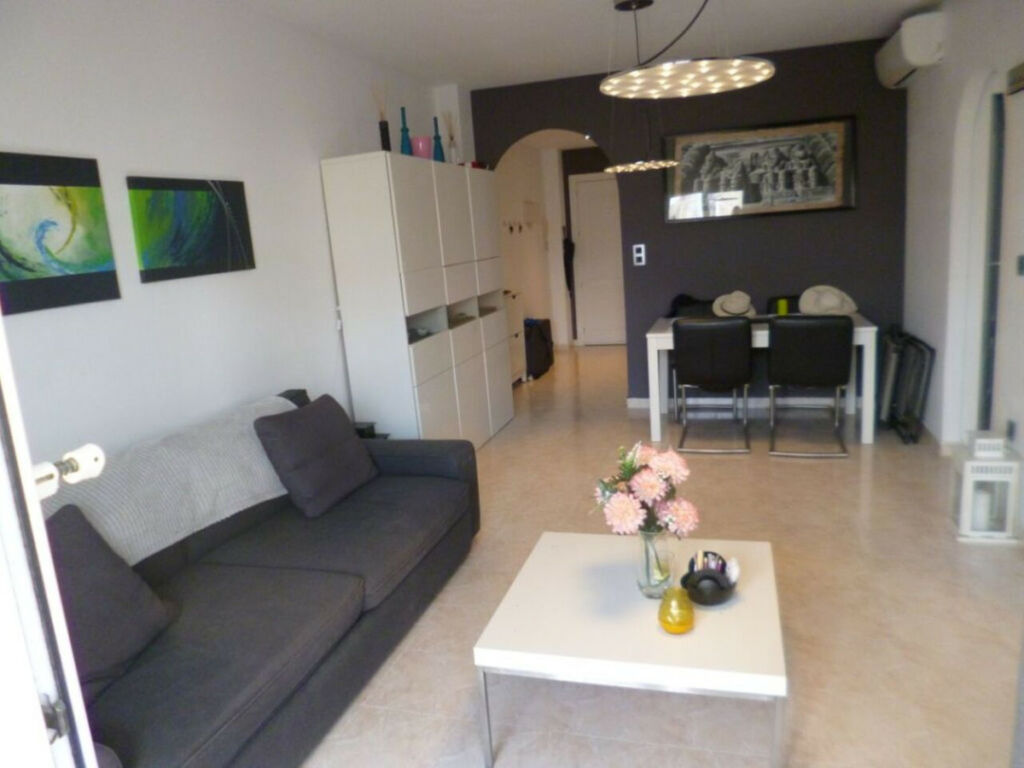 Middle Floor Apartment La Florida Alicante - image 2