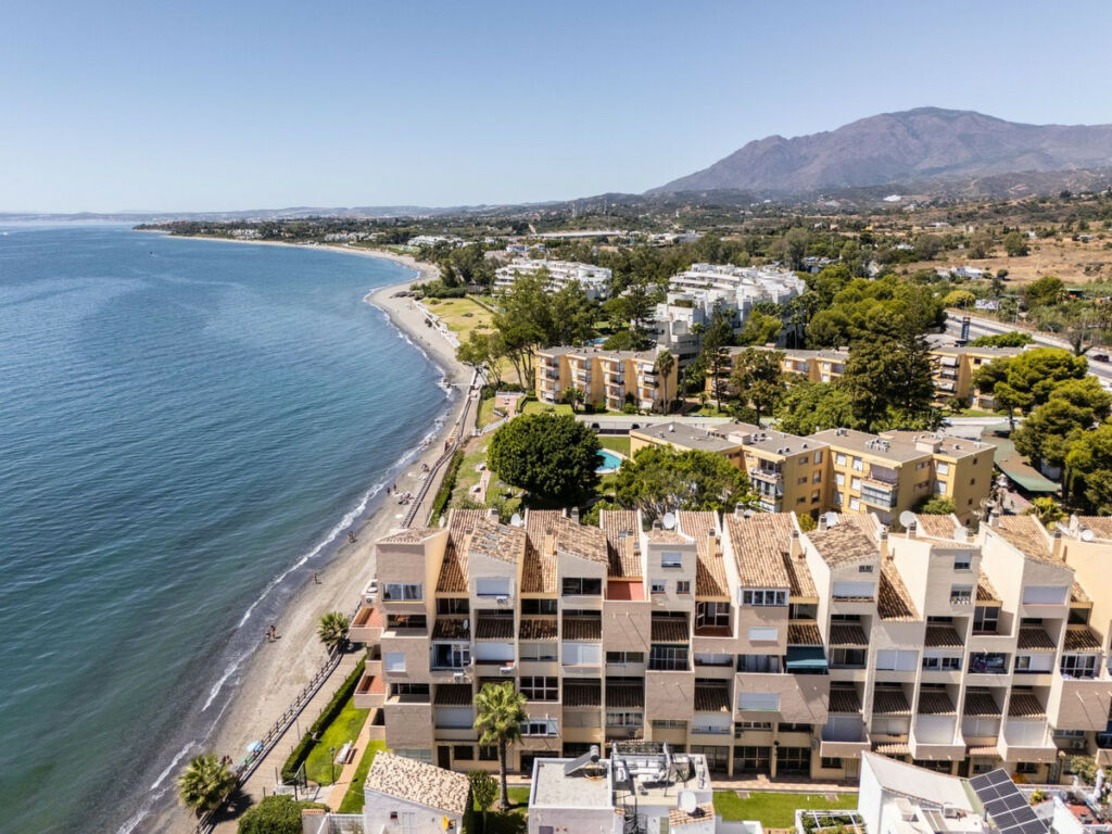 Duplex Estepona Málaga - image 2