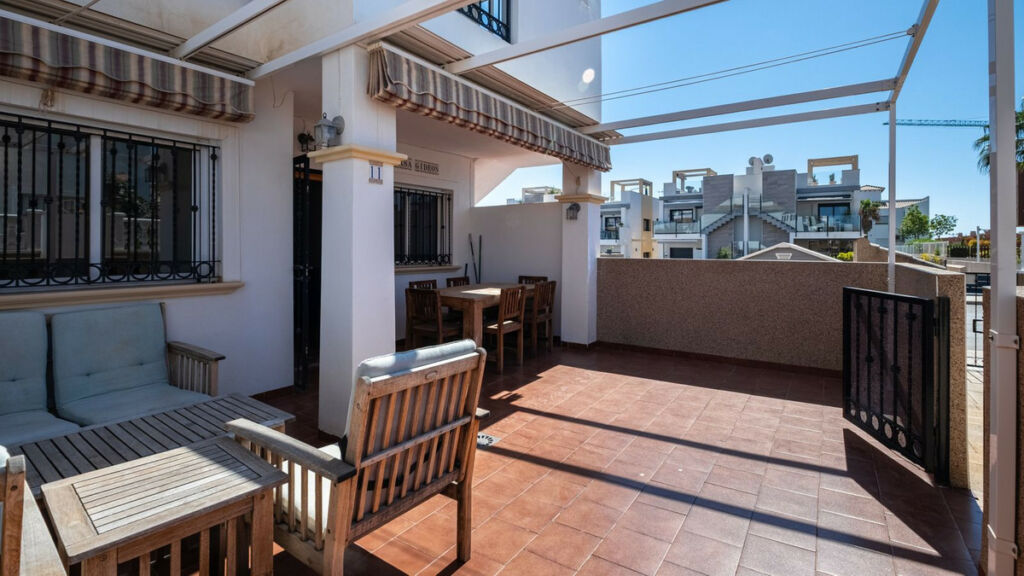 Ground Floor Apartment Punta Prima Alicante - image 2