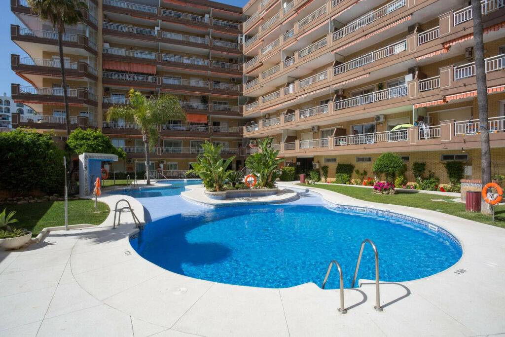 Middle Floor Apartment Fuengirola Málaga