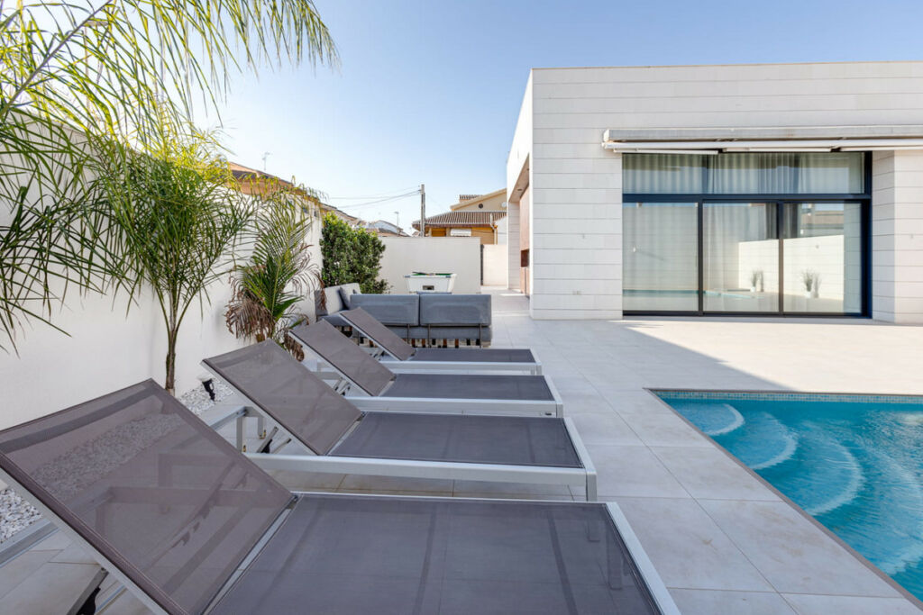 Detached Villa Pilar de la Horadada Alicante - image 2