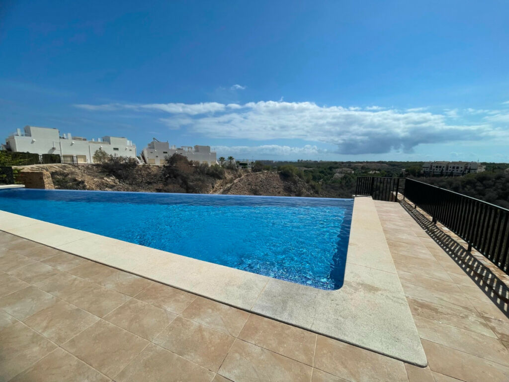 Duplex Las Ramblas Golf Alicante - image 2