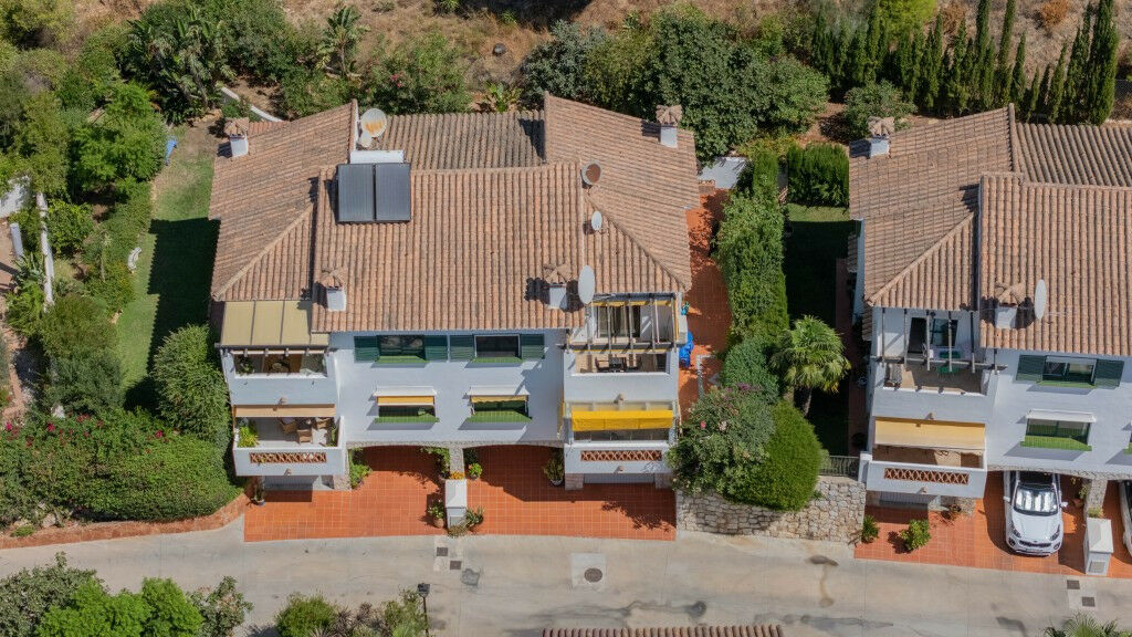 Townhouse Mijas Málaga - image 2