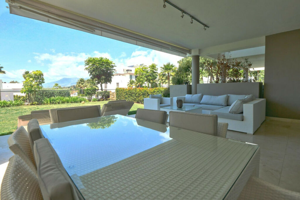 Ground Floor Apartment Cabopino Málaga - image 2