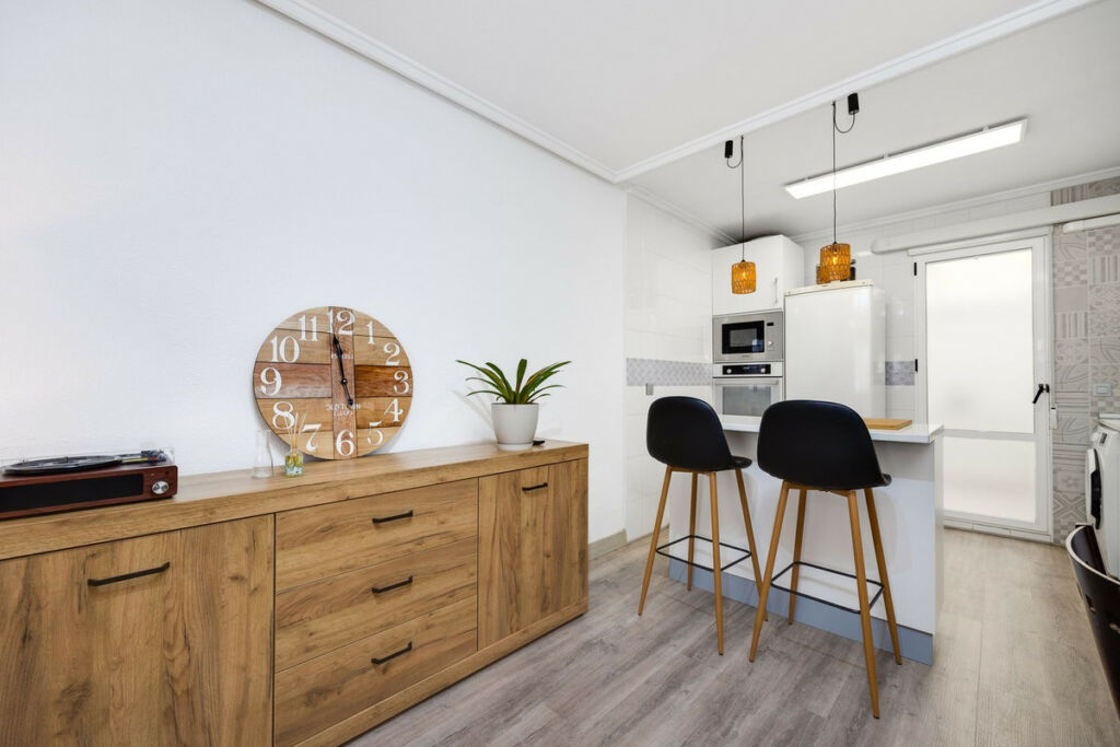 Ground Floor Apartment Torrevieja Alicante - image 2