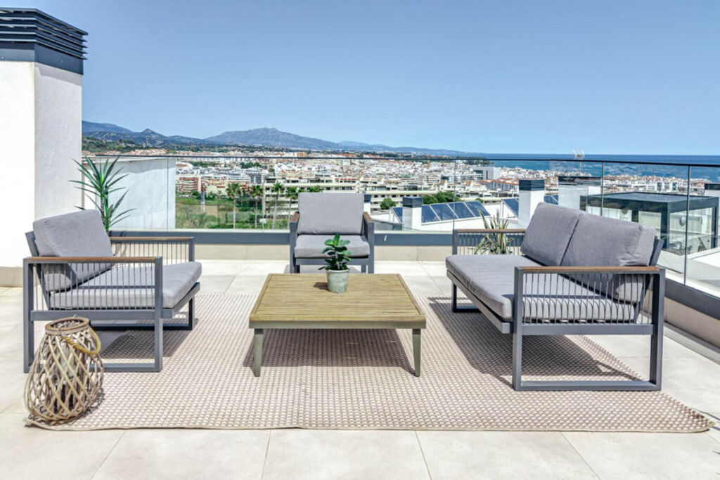 Penthouse Estepona Málaga - image 2